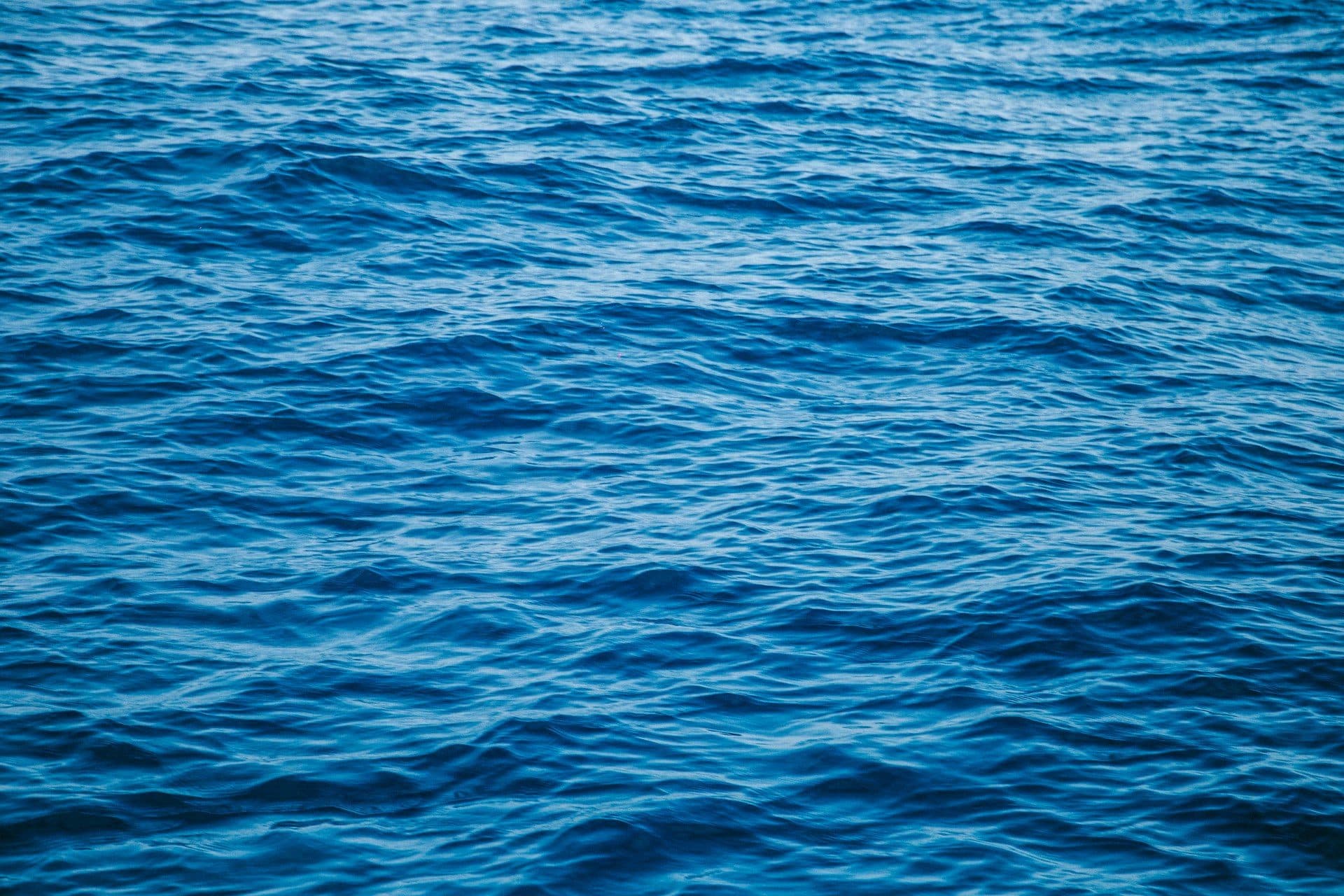 Wellen als Hintergrundbild